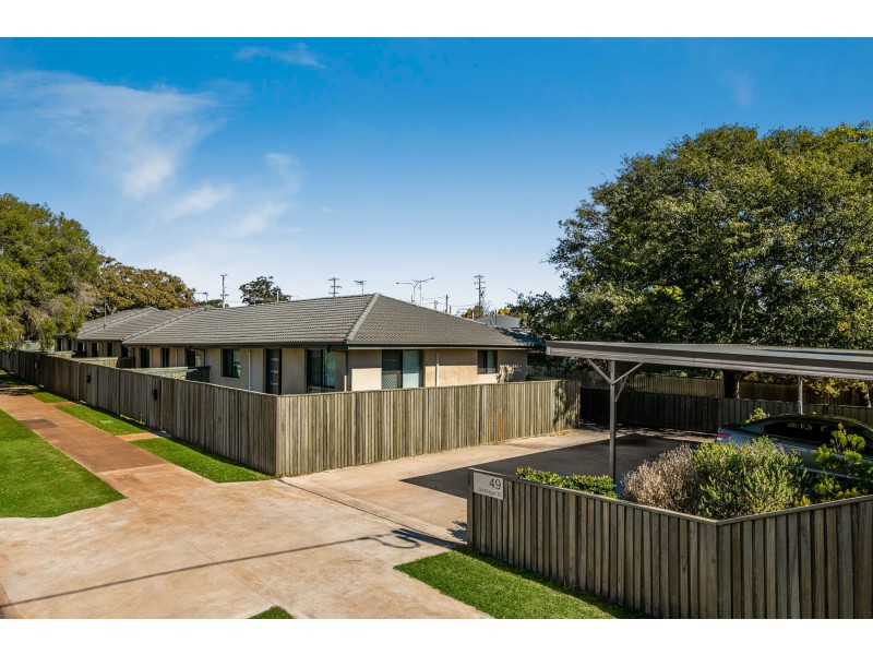 49 McGregor Street, Wilsonton QLD 4350