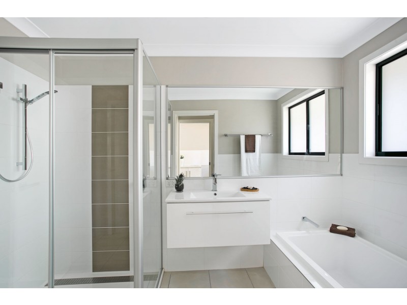 49 McGregor Street, Wilsonton QLD 4350