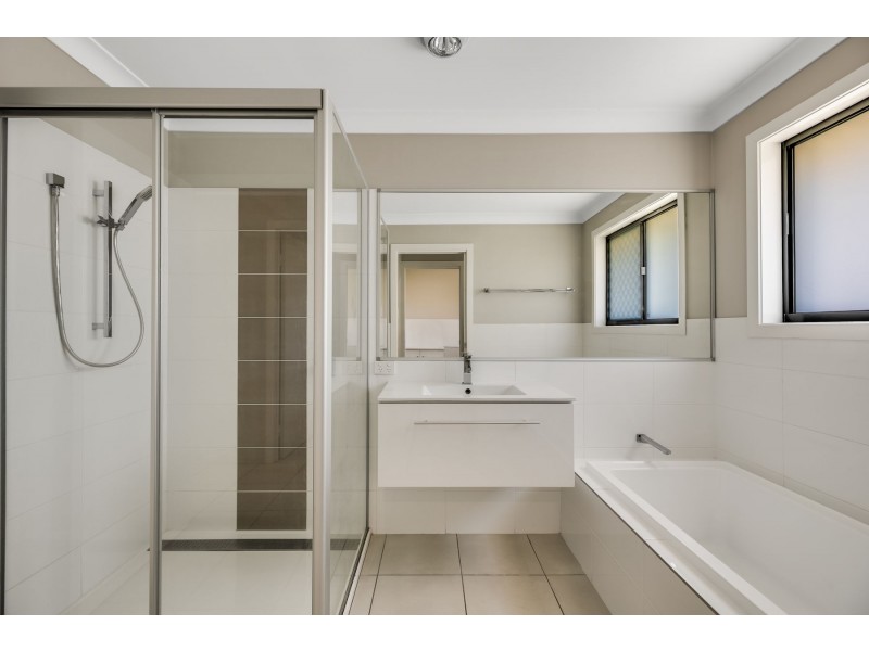 49 McGregor Street, Wilsonton QLD 4350