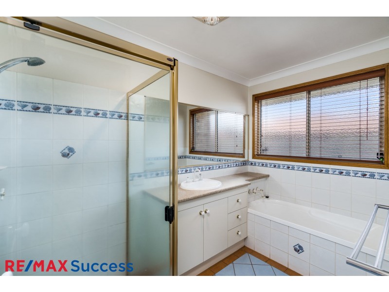 30 Weis Crescent, Middle Ridge QLD 4350