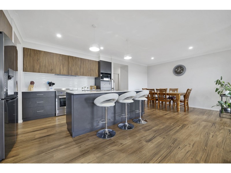 6 Trevatt Street, Westbrook QLD 4350