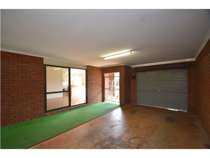 1/14 Ruth Street, Centenary Heights QLD 4350