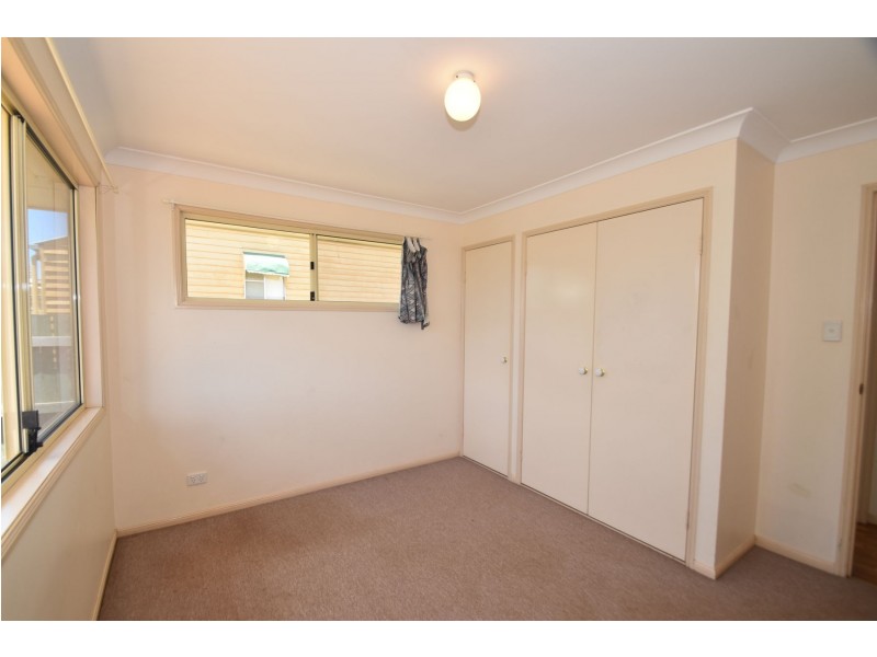 8 Monash Lane, Newtown QLD 4350