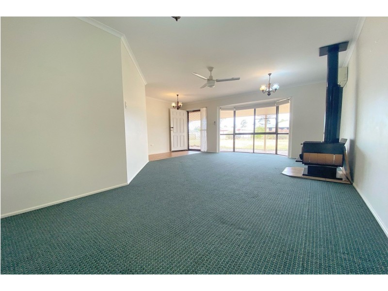 12 Thomas Street, Cambooya QLD 4358