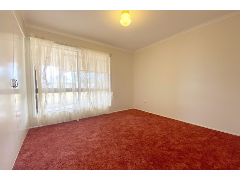 12 Thomas Street, Cambooya QLD 4358