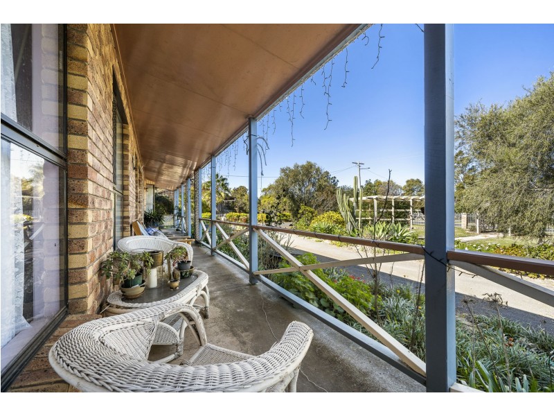 9 Kann Street, Goombungee QLD 4354