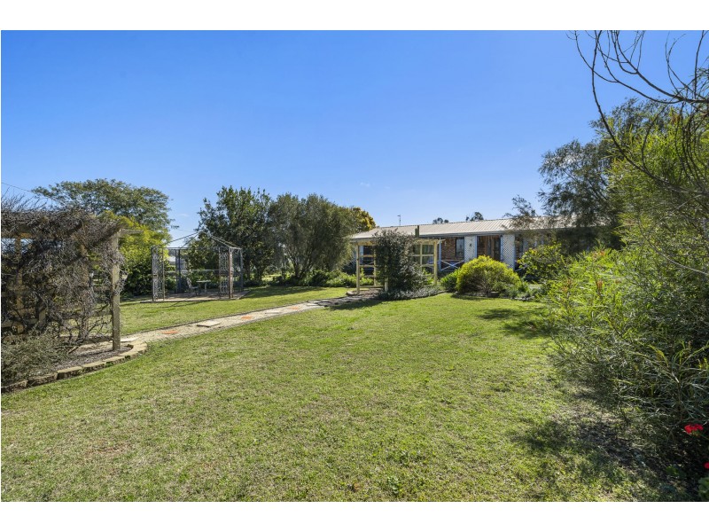 9 Kann Street, Goombungee QLD 4354