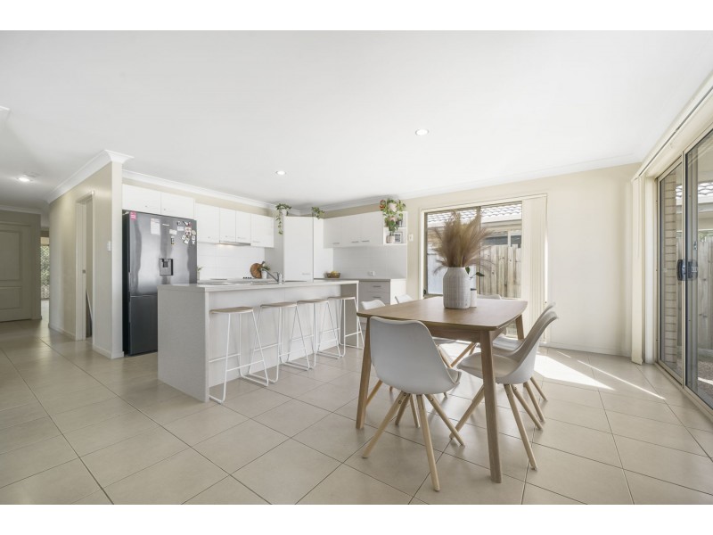 2/750 Boundary Street, Glenvale QLD 4350