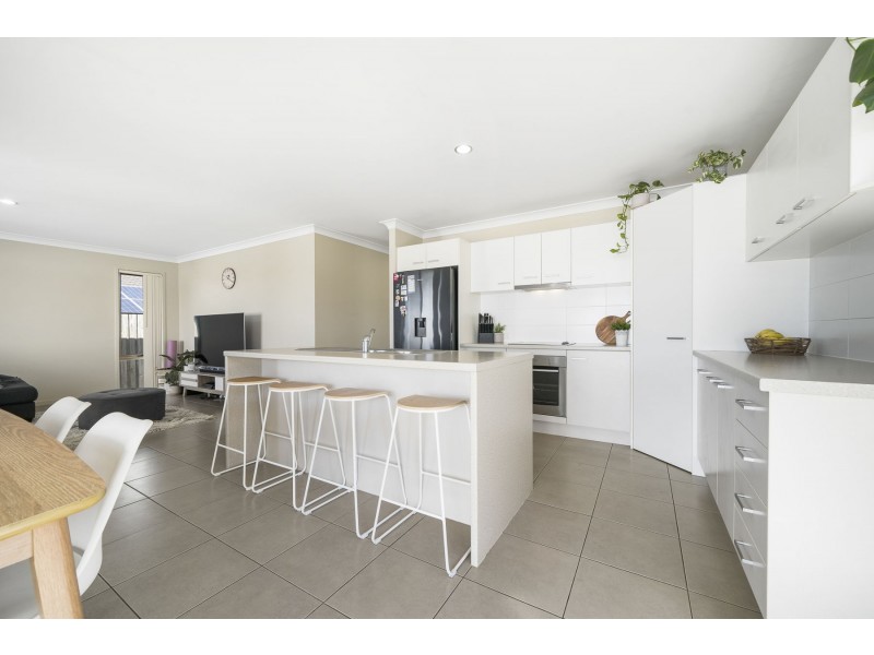 2/750 Boundary Street, Glenvale QLD 4350