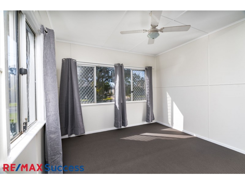 19 Ellis Street, Wilsonton QLD 4350