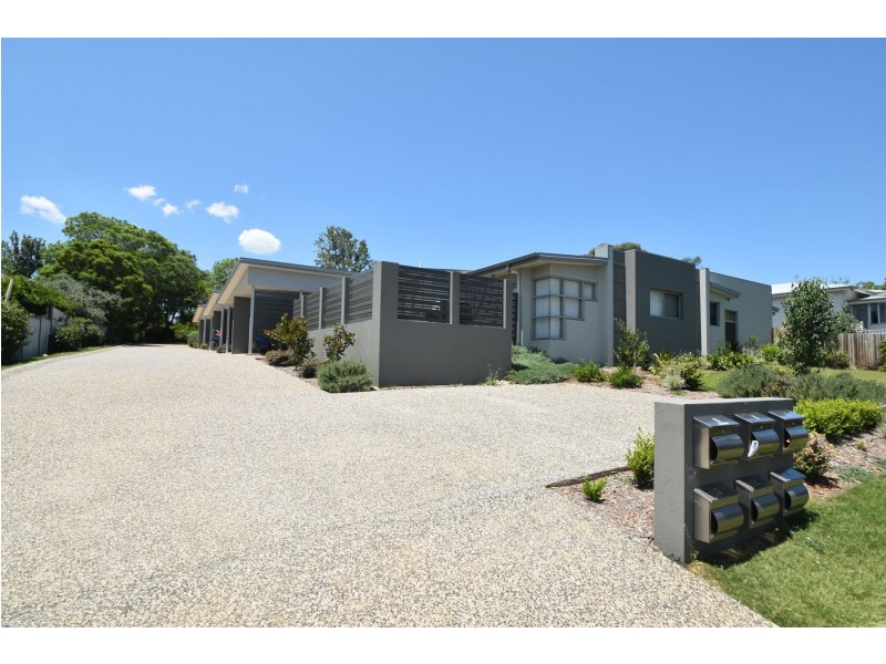 2/7 Gentle Street, North Toowoomba QLD 4350