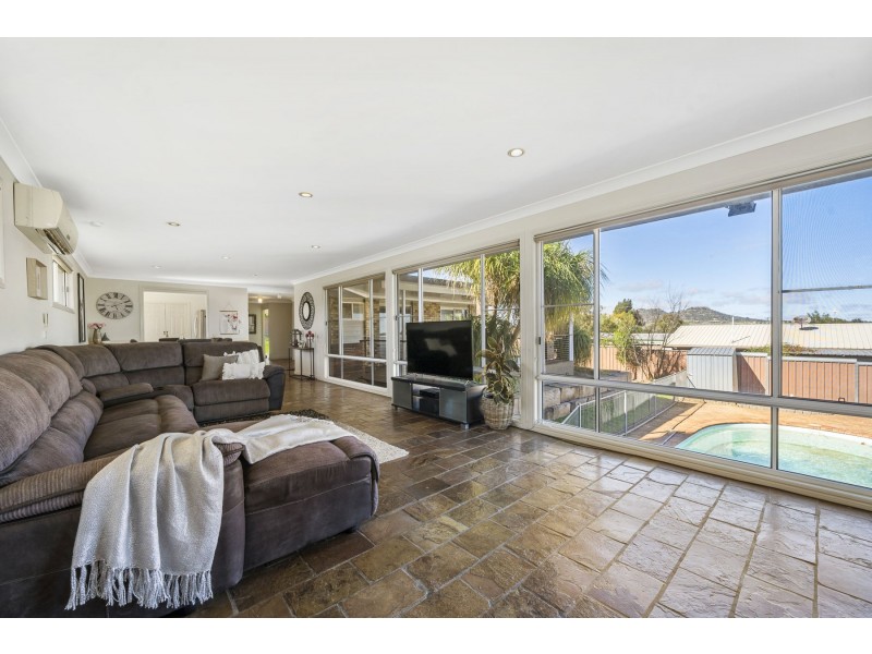 26 Leahy Street, Kingsthorpe QLD 4400