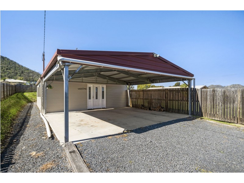 26 Leahy Street, Kingsthorpe QLD 4400
