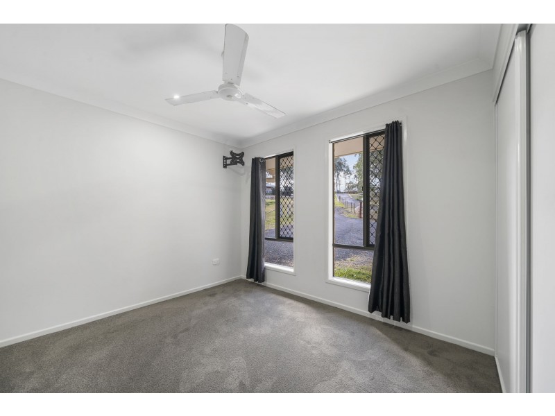 16 Mary Drive, Murphys Creek QLD 4352