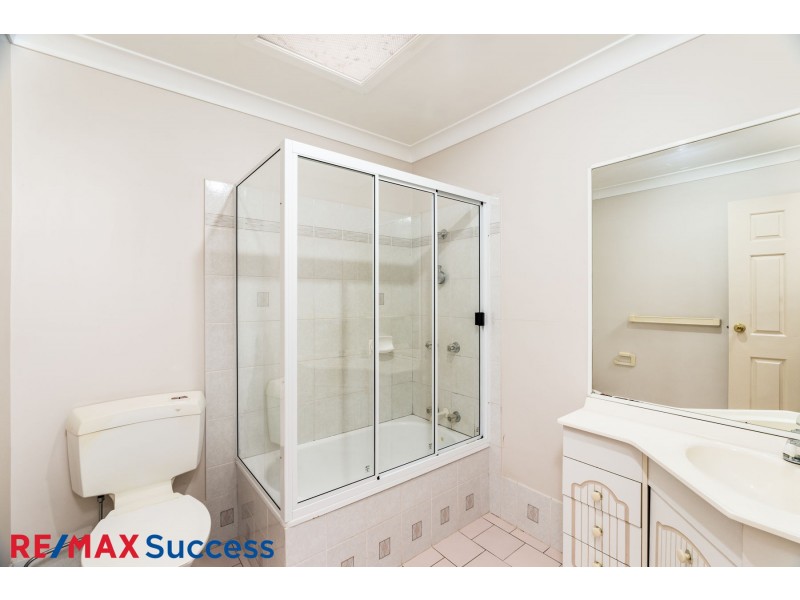 5/9 Danica Court, Kearneys Spring QLD 4350
