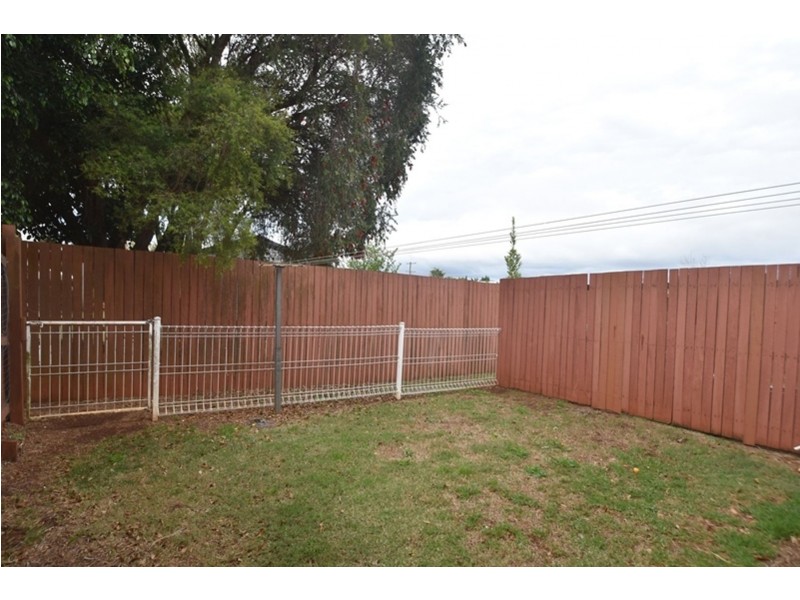 5/9 Danica Court, Kearneys Spring QLD 4350