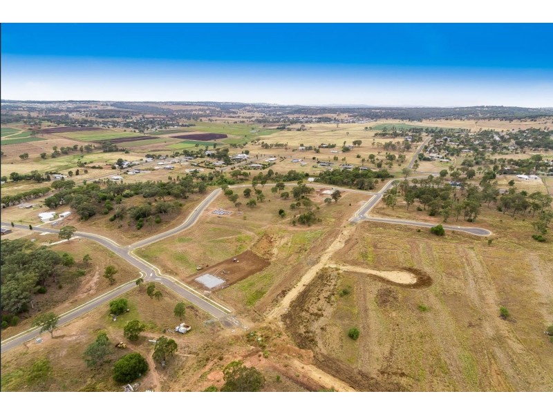 20 Farmer Drive, Meringandan West QLD 4352
