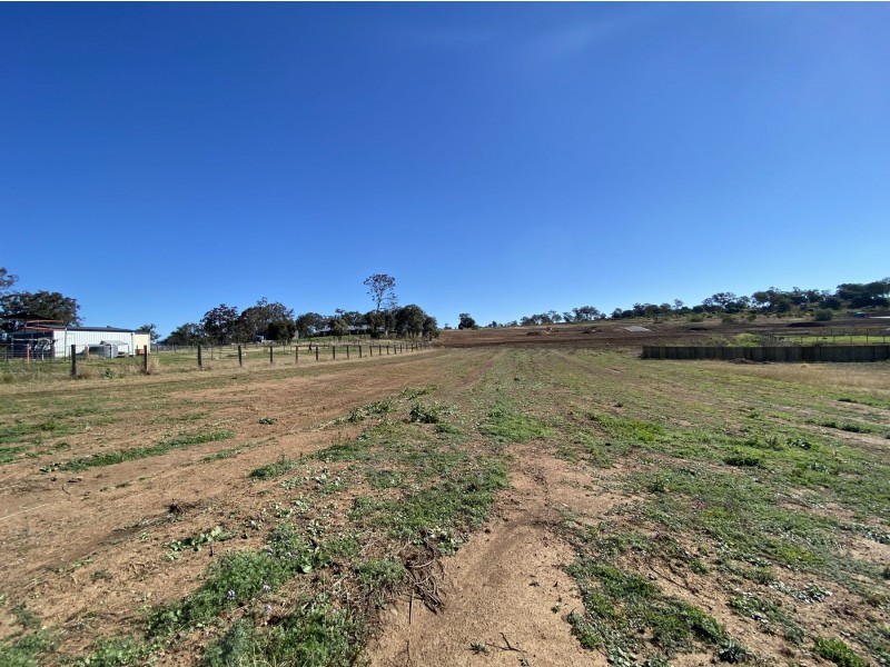 20 Farmer Drive, Meringandan West QLD 4352