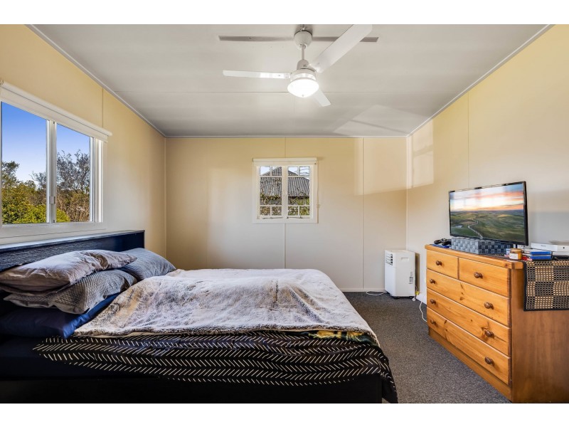 2 Glasgow Street, North Toowoomba QLD 4350