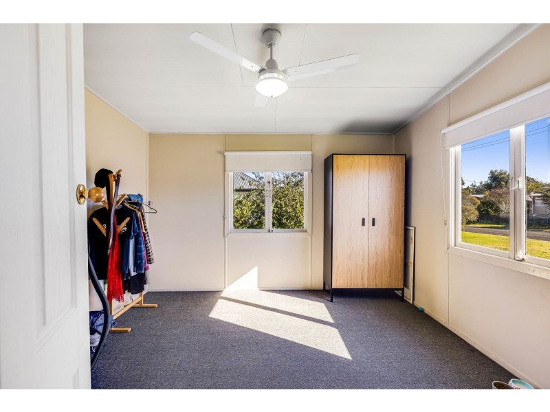 2 Glasgow Street, North Toowoomba QLD 4350