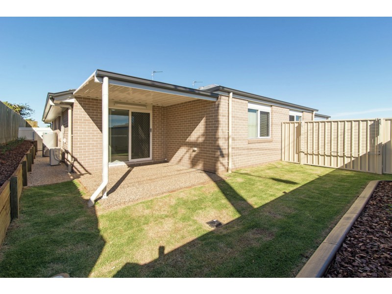 1/3 Whitley Court, Glenvale QLD 4350