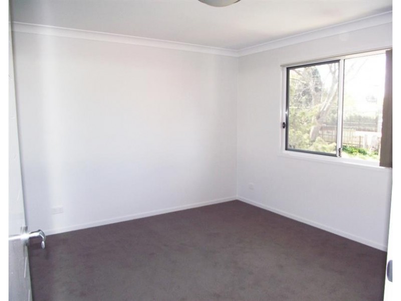 2/73 Bridge Street, Mount Lofty QLD 4350
