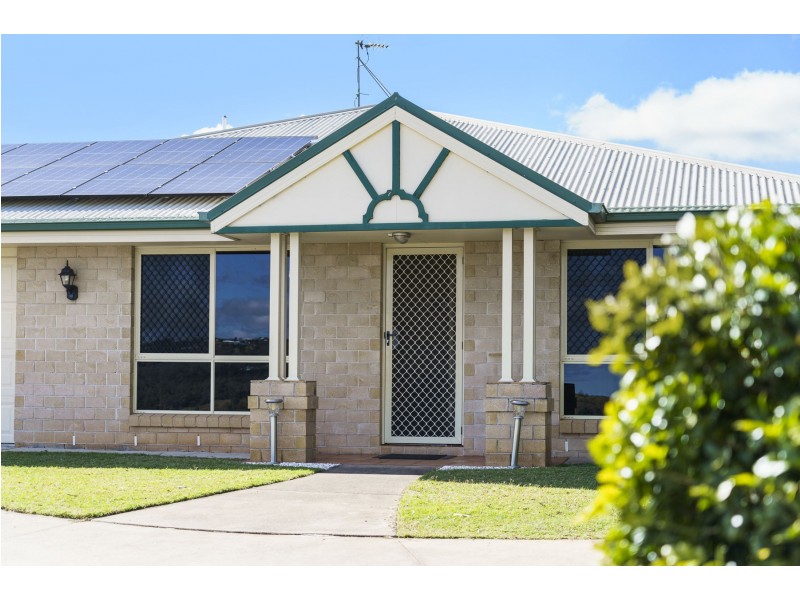 8 Tower Crescent, Gowrie Junction QLD 4352