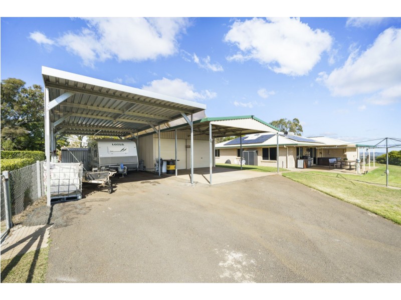 8 Tower Crescent, Gowrie Junction QLD 4352
