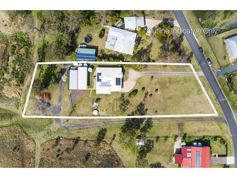 8 Tower Crescent, Gowrie Junction QLD 4352