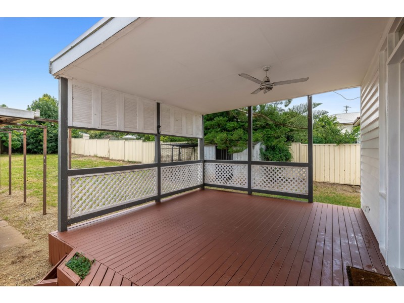 167 West Street, Newtown QLD 4350