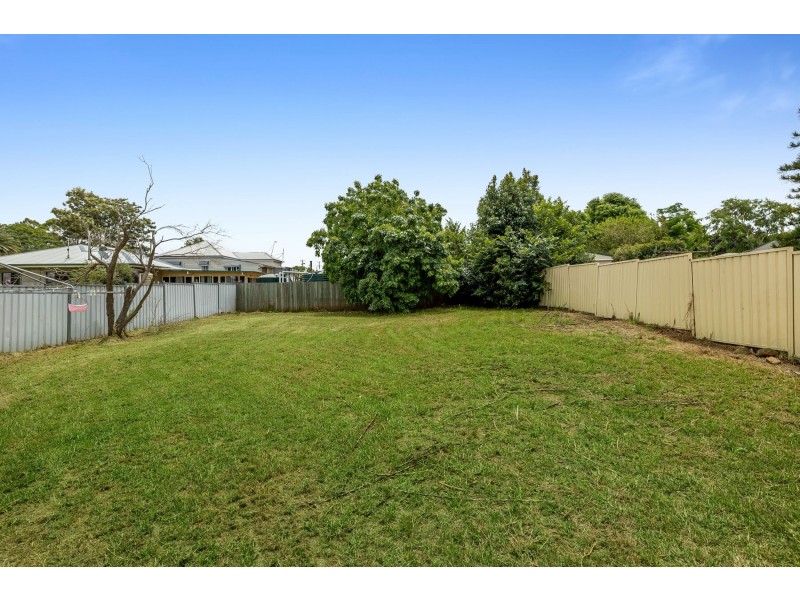 167 West Street, Newtown QLD 4350