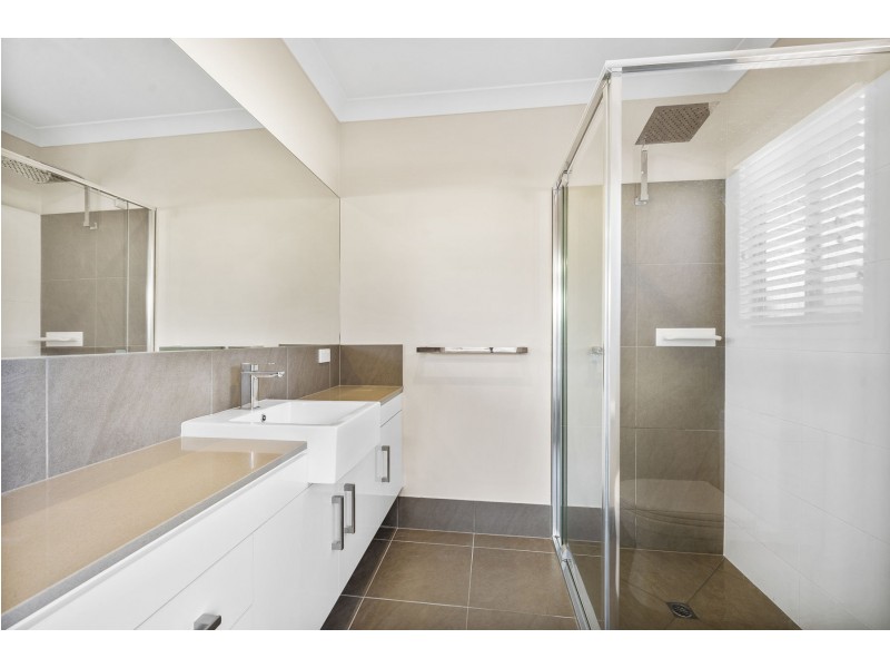 3/340 Hume Street, Centenary Heights QLD 4350