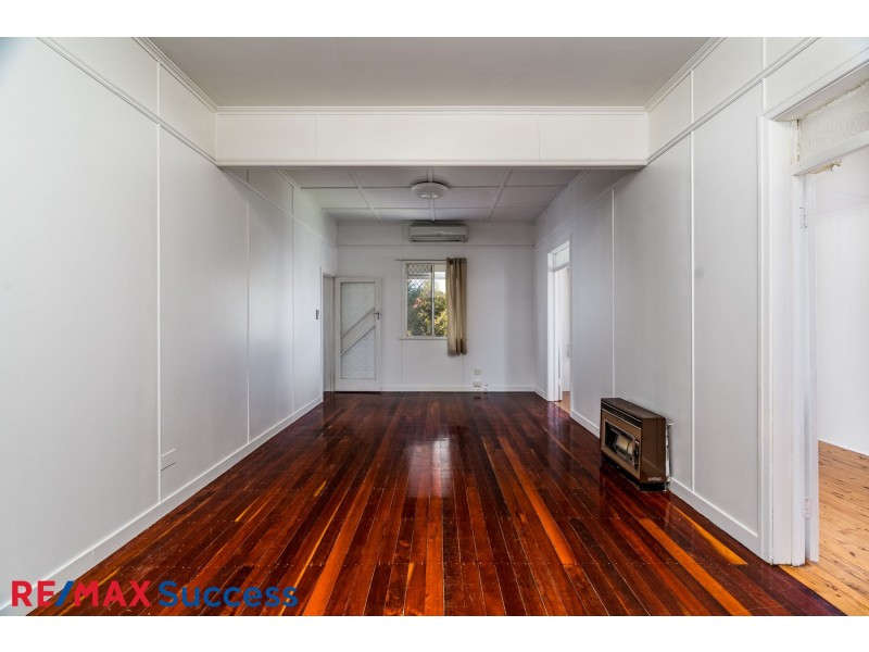 169 West Street, Newtown QLD 4350