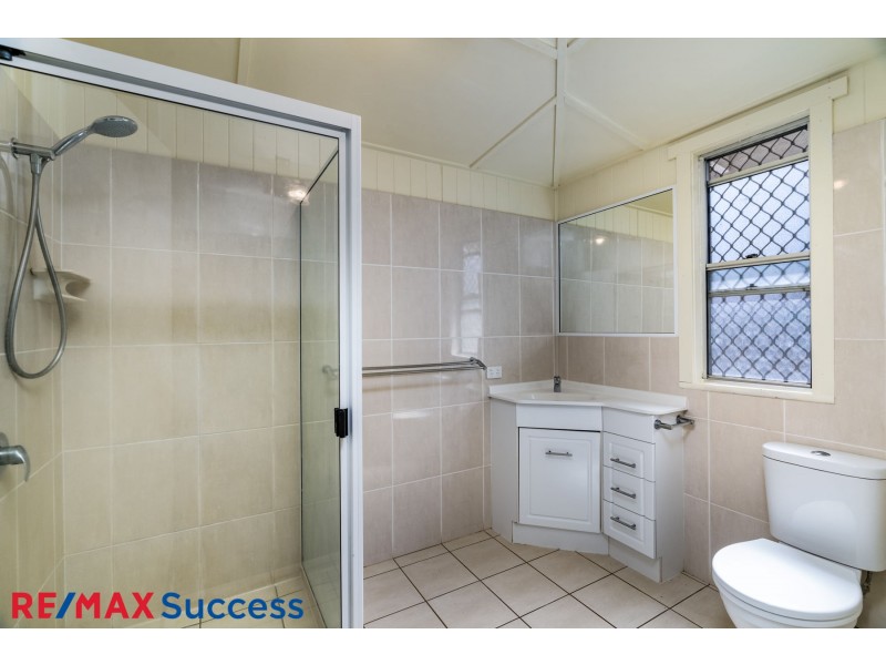 169 West Street, Newtown QLD 4350