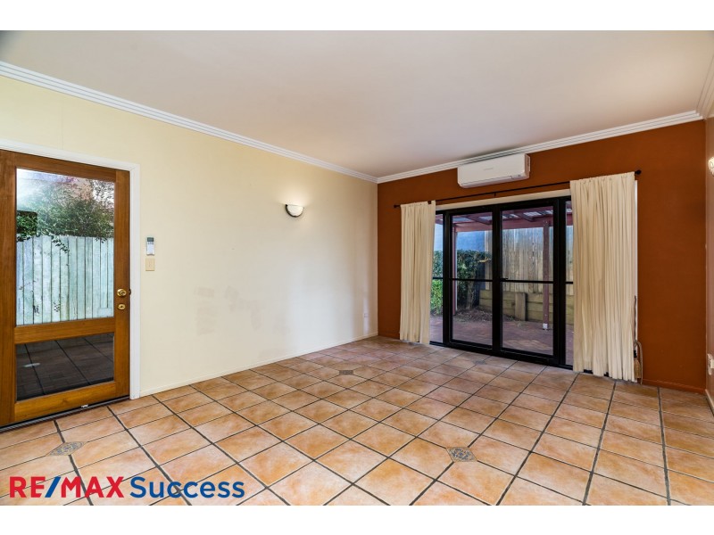 43 Lydwin Crescent, East Toowoomba QLD 4350