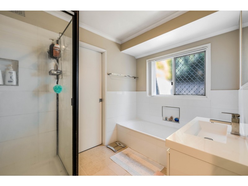 299 Taylor Street, Wilsonton QLD 4350