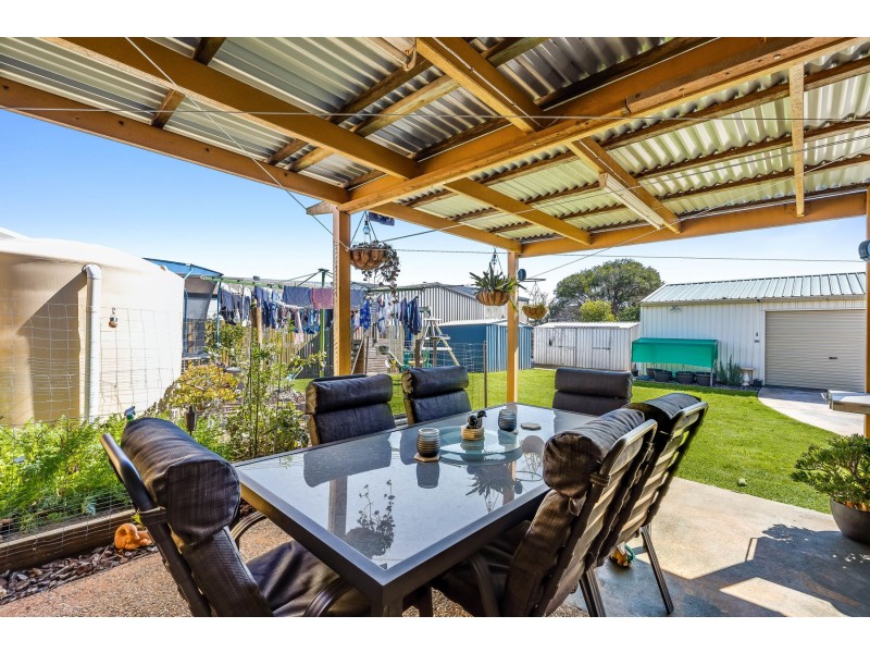 299 Taylor Street, Wilsonton QLD 4350