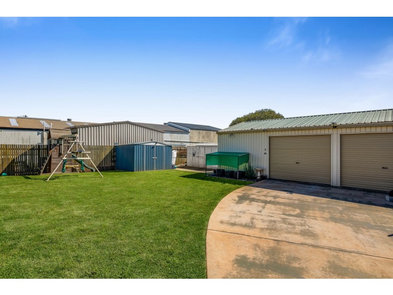 299 Taylor Street, Wilsonton QLD 4350