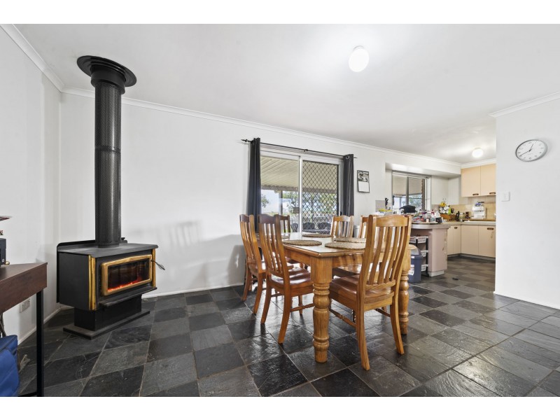 7 Palmerstone Court, Wyreema QLD 4352