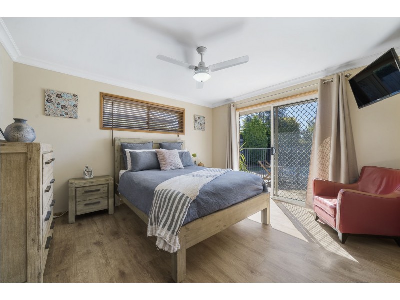 21 Scullin Street, Middle Ridge QLD 4350