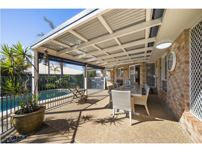 21 Scullin Street, Middle Ridge QLD 4350