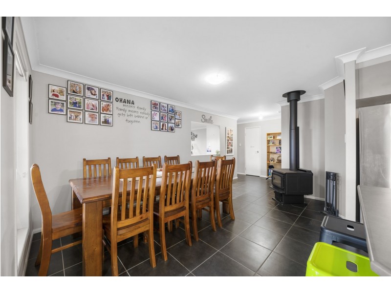 24 Weebah Place, Cambooya QLD 4358