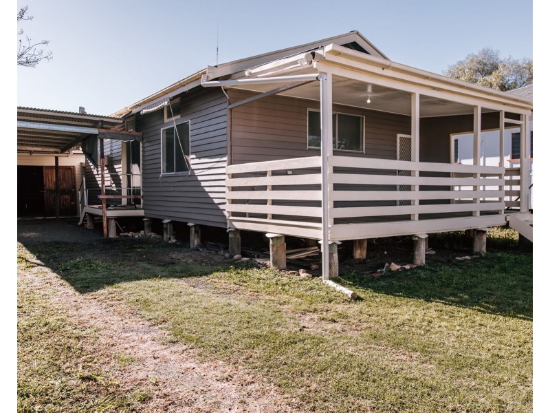 38 High Street, Jandowae QLD 4410