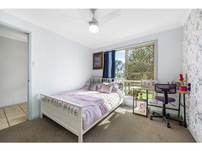 4A David Street, Rockville QLD 4350