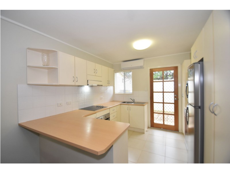 4/267A Geddes Street, Centenary Heights QLD 4350