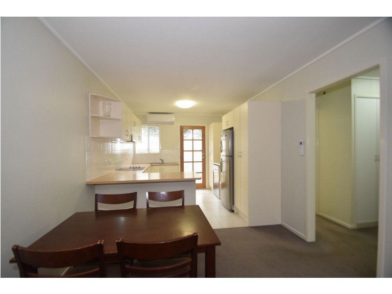 4/267A Geddes Street, Centenary Heights QLD 4350