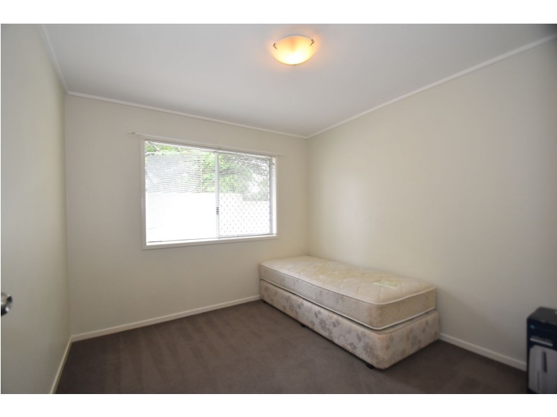 4/267A Geddes Street, Centenary Heights QLD 4350
