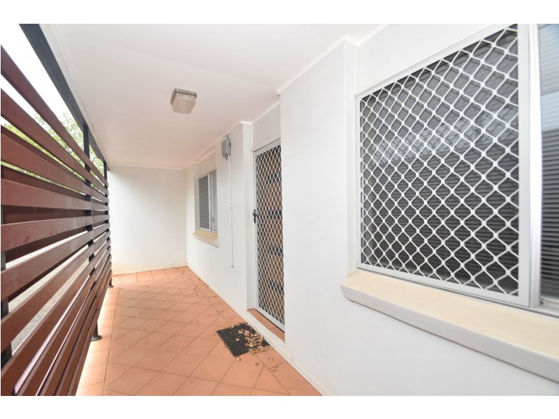 4/267A Geddes Street, Centenary Heights QLD 4350