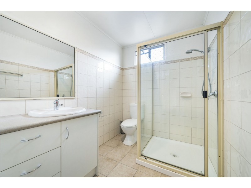 21 Charlotte Street, Newtown QLD 4350