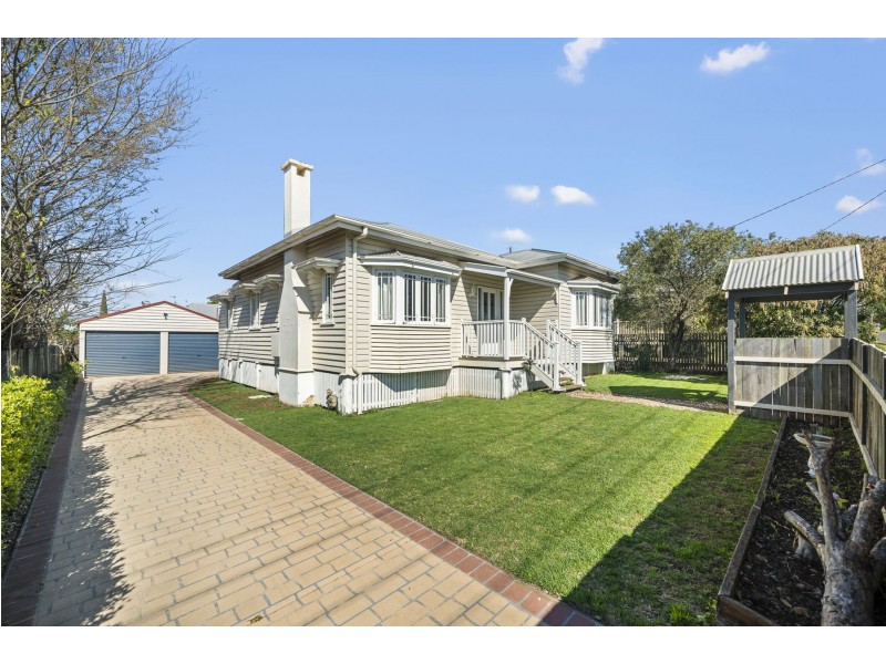 16 Rosewood Street, Toowoomba City QLD 4350